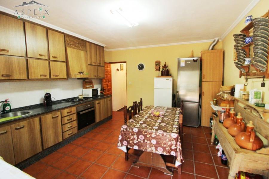 Re-sale - Villa - Monforte Del Cid - PILETAS