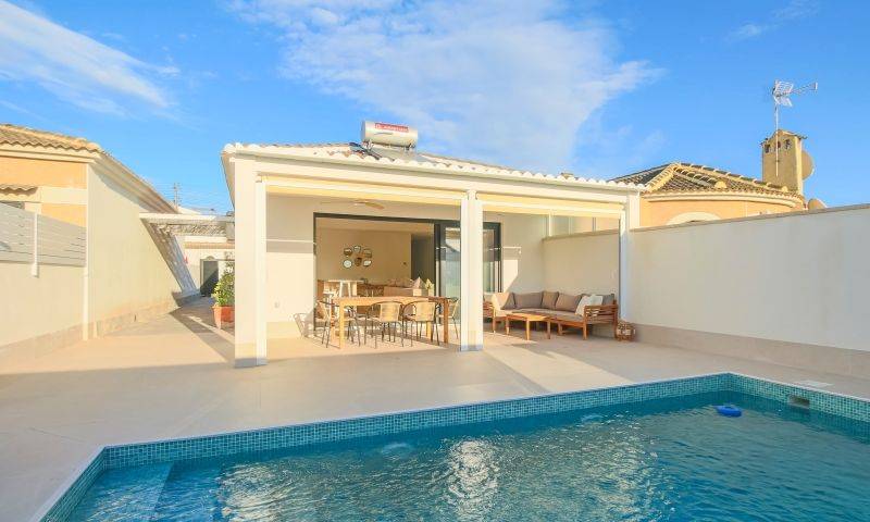 Re-sale - Villa - Torrevieja