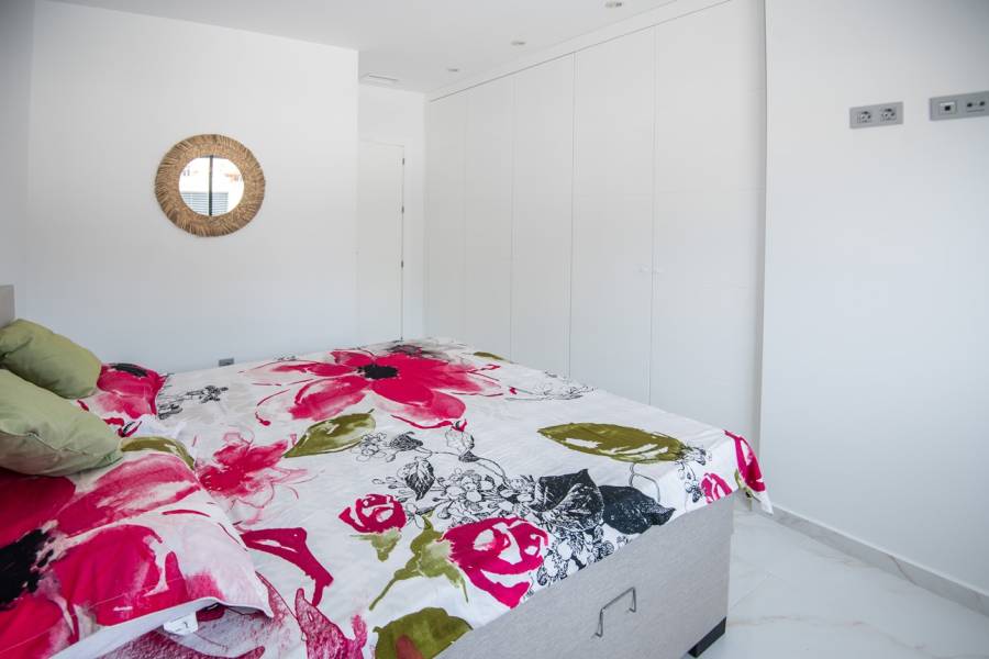 Re-sale - Villa - Pinar De Campoverde