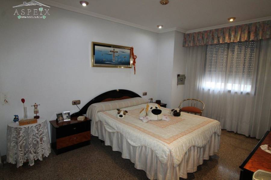 Re-sale - Bungalow - Monforte Del Cid - 03670