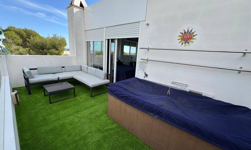 Re-sale - Villa - Villamartin