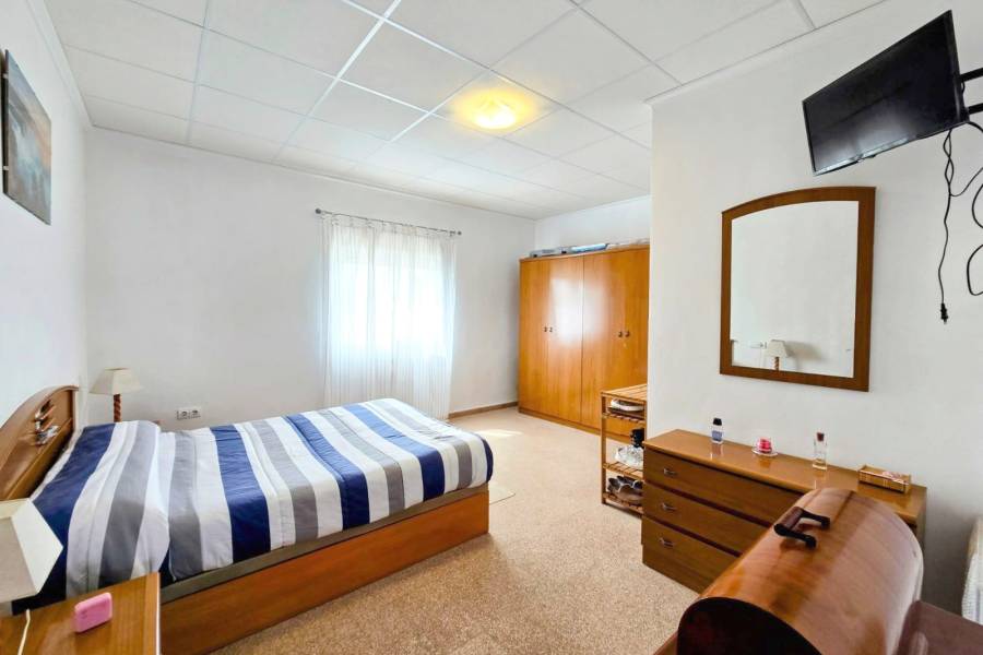 Re-sale - Country house - Aspe