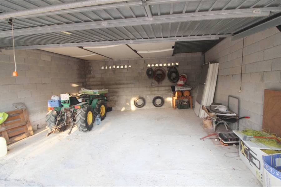 Re-sale - Country house - La Romana