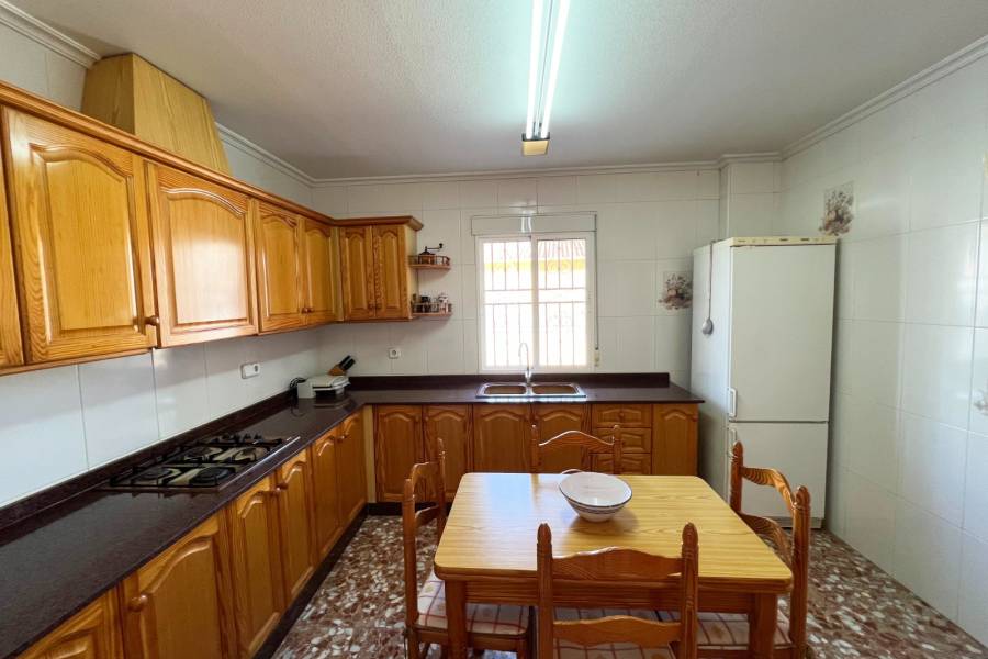 Re-sale - Country house - Hondon De Los Frailes