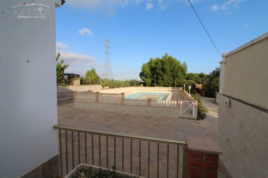 Re-sale - Country house - Monforte Del Cid