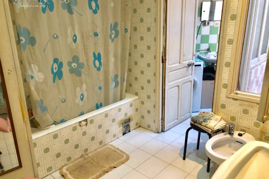 Re-sale - Villa - Novelda - CENTRO