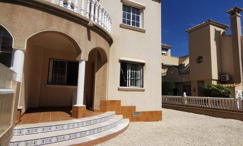 Re-sale - Semi Detached - Playa Flamenca - Alicante