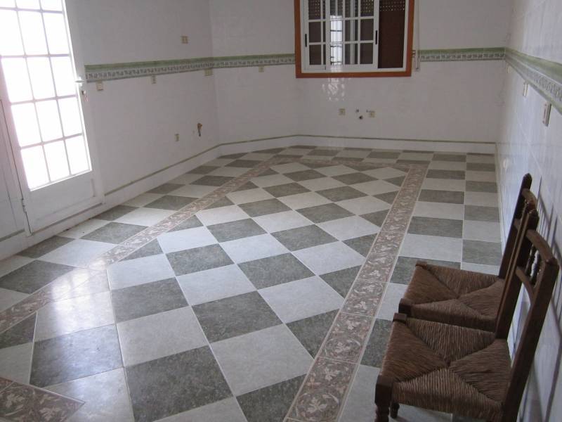 Re-sale - Villa - Elche