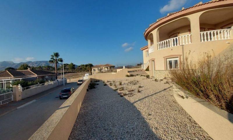 Re-sale - Villa - Hondon De Las Nieves