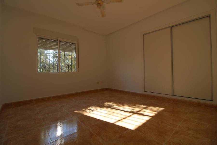 Re-sale - Country house - Hondon De Los Frailes - BARBARROJA