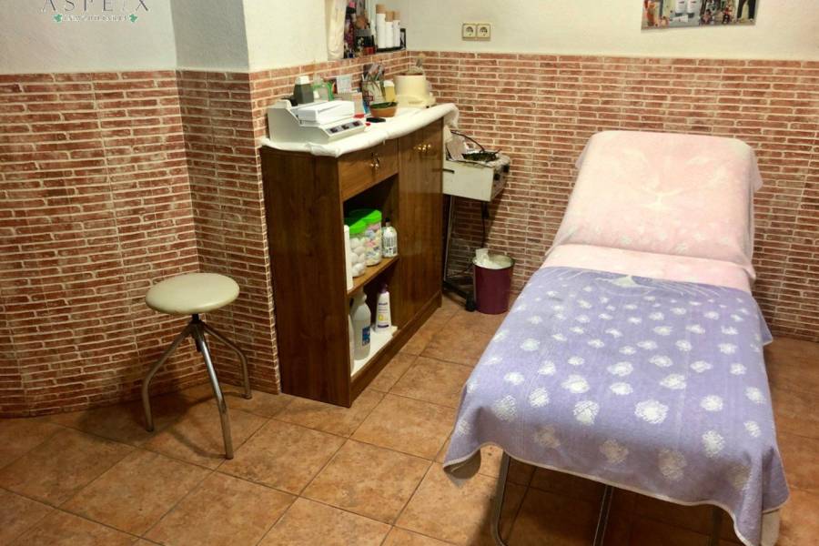 Re-sale - Villa - Novelda - CENTRO