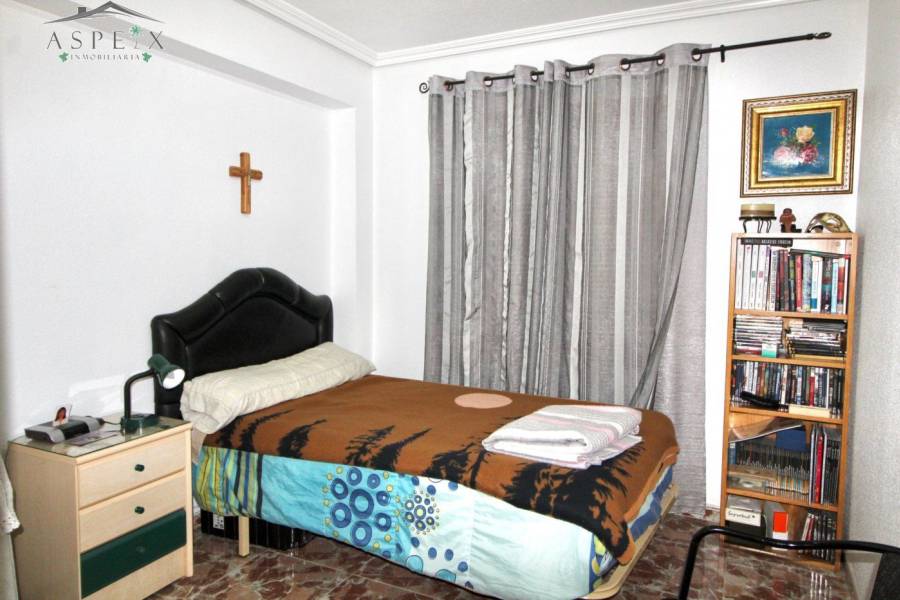 Re-sale - Villa - Monforte Del Cid - CAMINO DEL LLANO