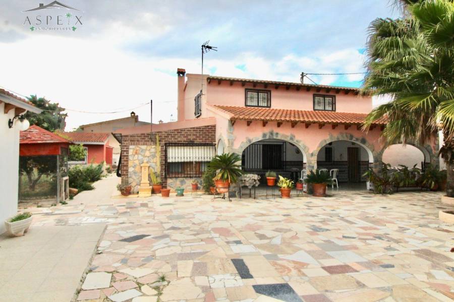 Re-sale - Villa - Monforte Del Cid - CAMINO DEL LLANO
