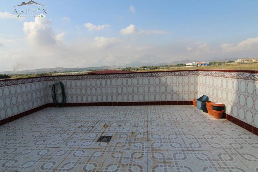 Re-sale - Bungalow - Monforte Del Cid - 03670