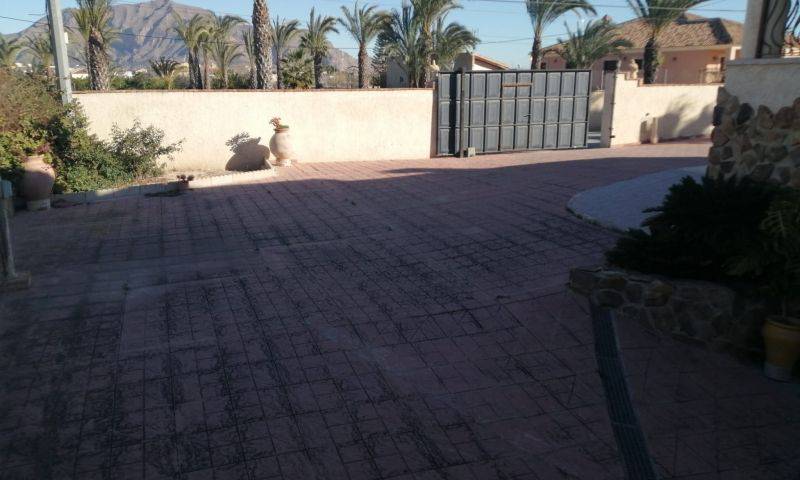 Re-sale - Villa - Orihuela