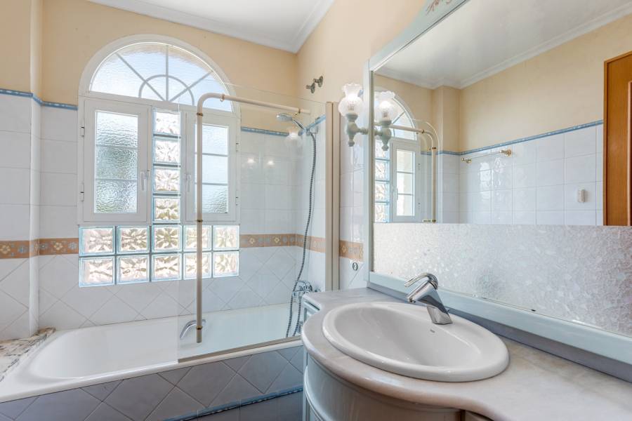 Venta - Casa de campo - Elche