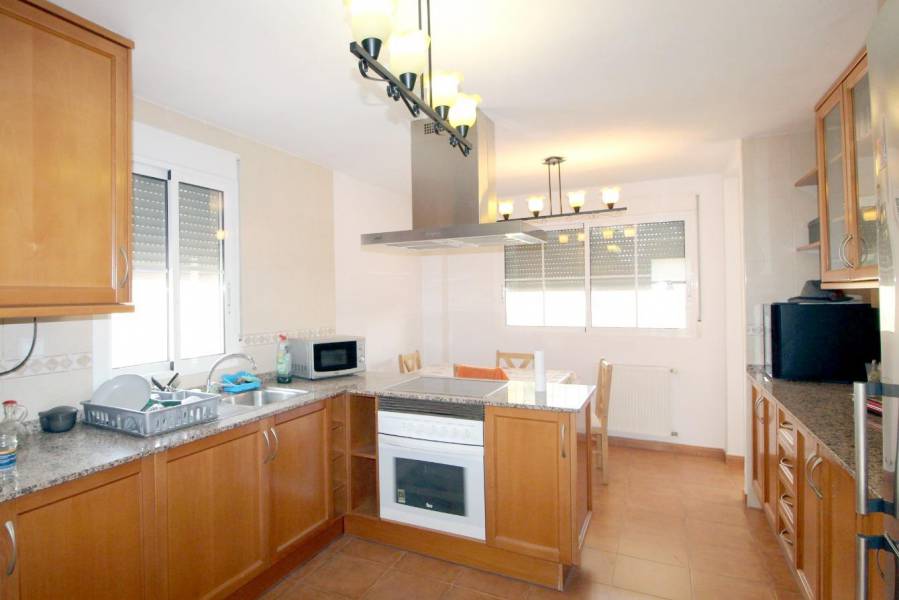 Re-sale - Villa - Aspe