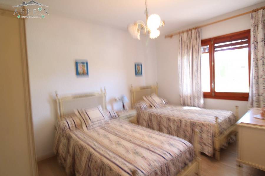 Re-sale - Country house - Elche