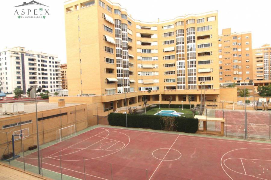 Re-sale - Apartment - Alicante