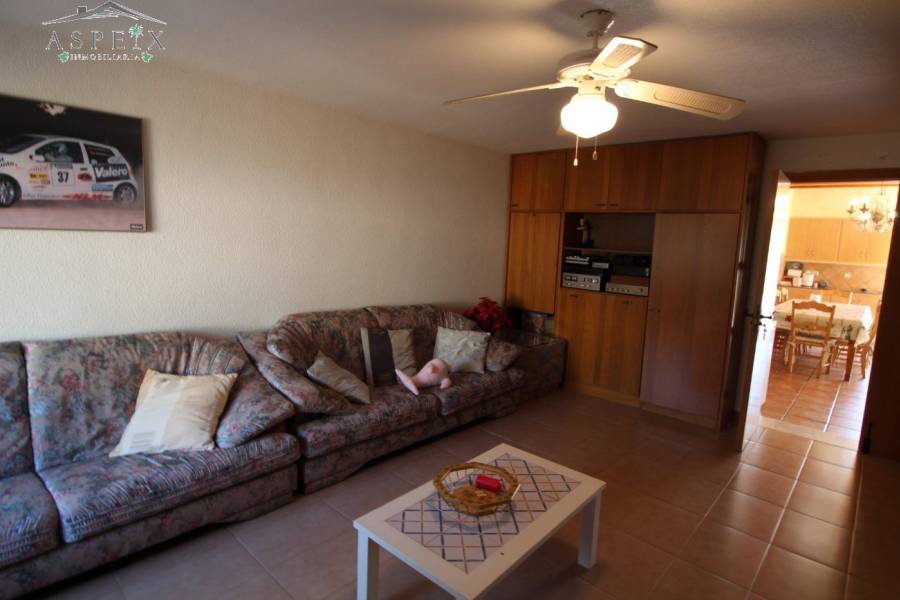 Re-sale - Country house - Elche