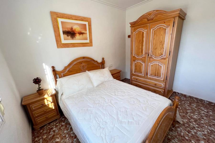 Re-sale - Country house - Hondon De Los Frailes