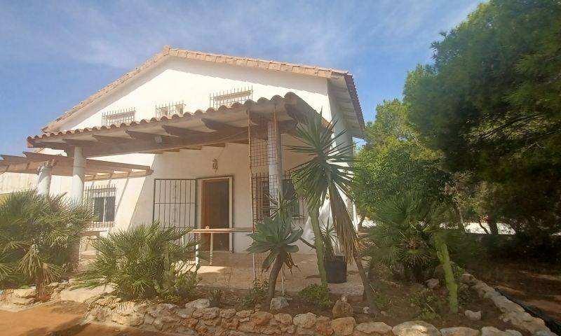 Re-sale - Villa - Orihuela Costa