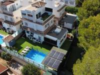 Re-sale - Villa - Villamartin