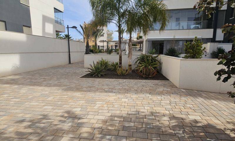 Re-sale - Apartment - Villamartin