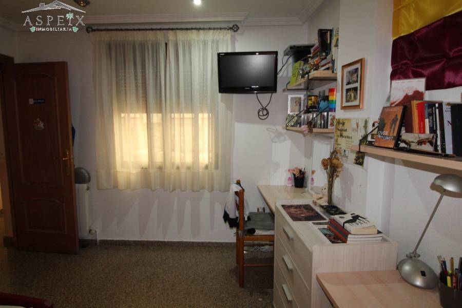 Re-sale - Bungalow - Monforte Del Cid - 03670