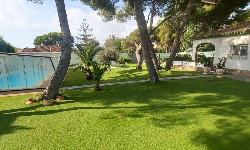 Re-sale - Villa - Orihuela Costa