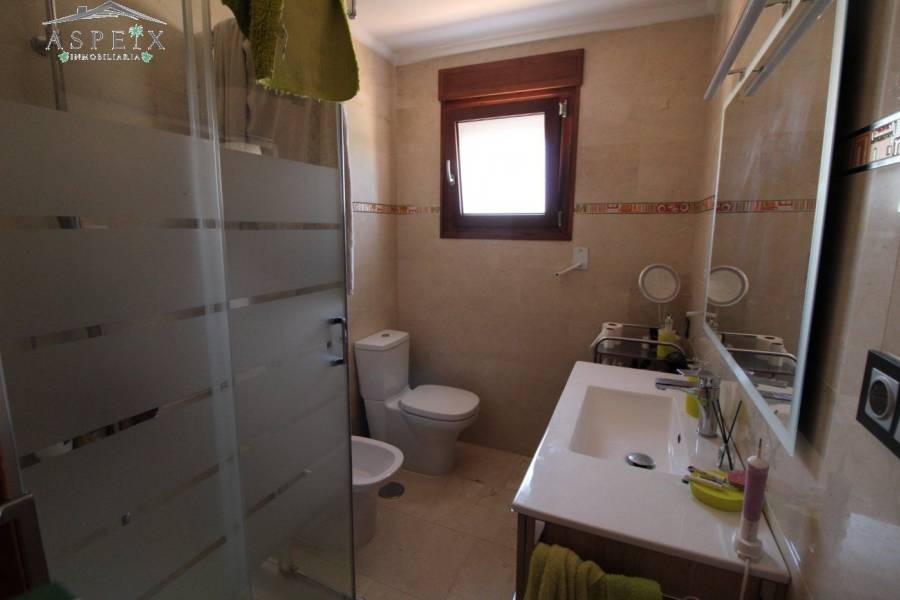 Re-sale - Villa - Aspe