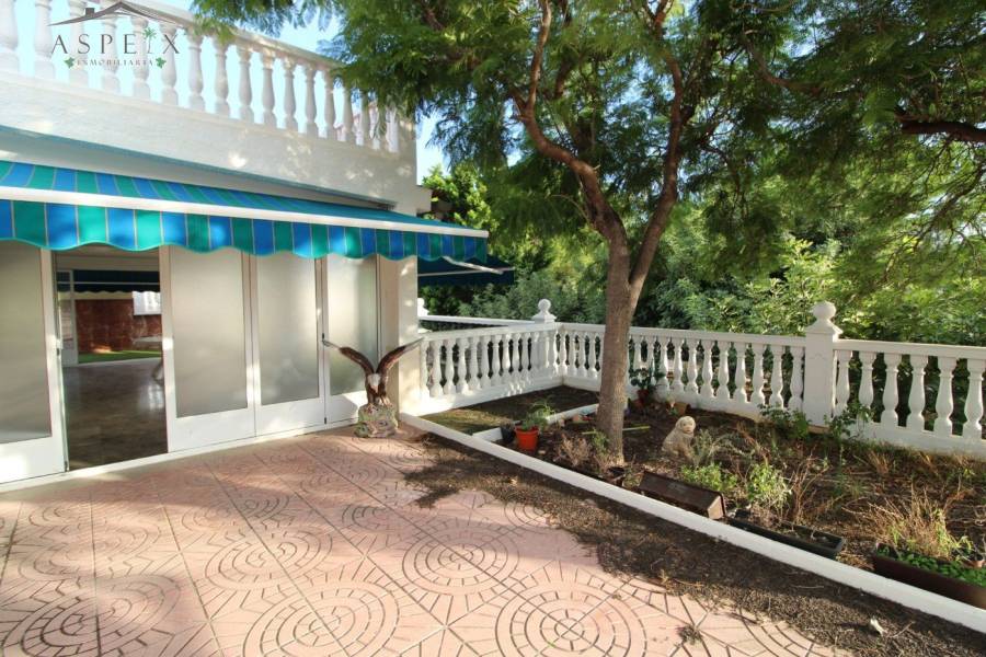 Re-sale - Country house - Monforte Del Cid