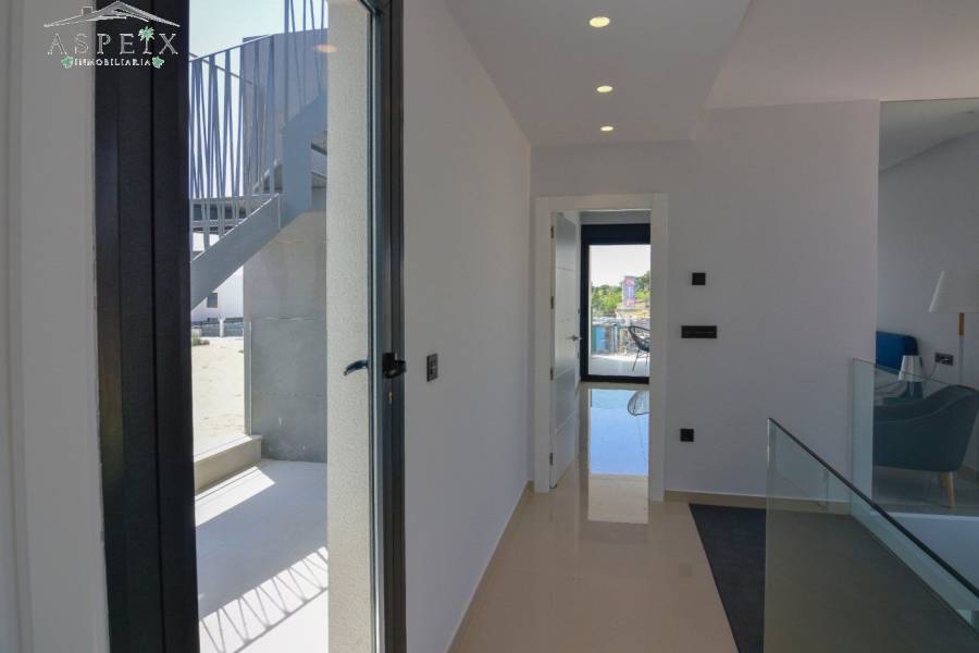 Re-sale - Villa - La Marina - El pinet