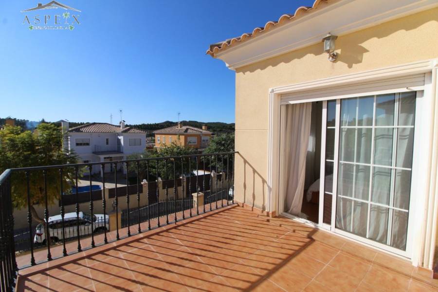 Re-sale - Villa - Aspe - Santa Elena