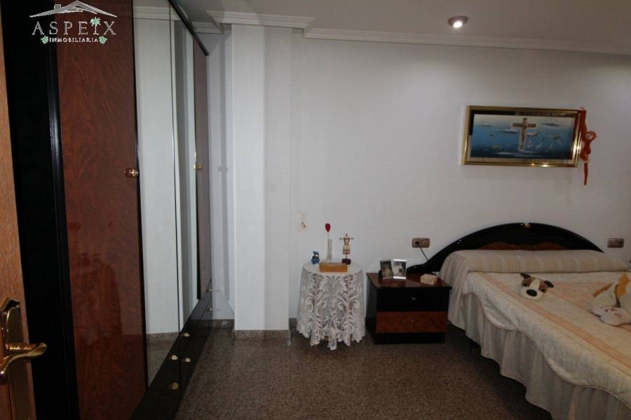 Re-sale - Bungalow - Monforte Del Cid - 03670