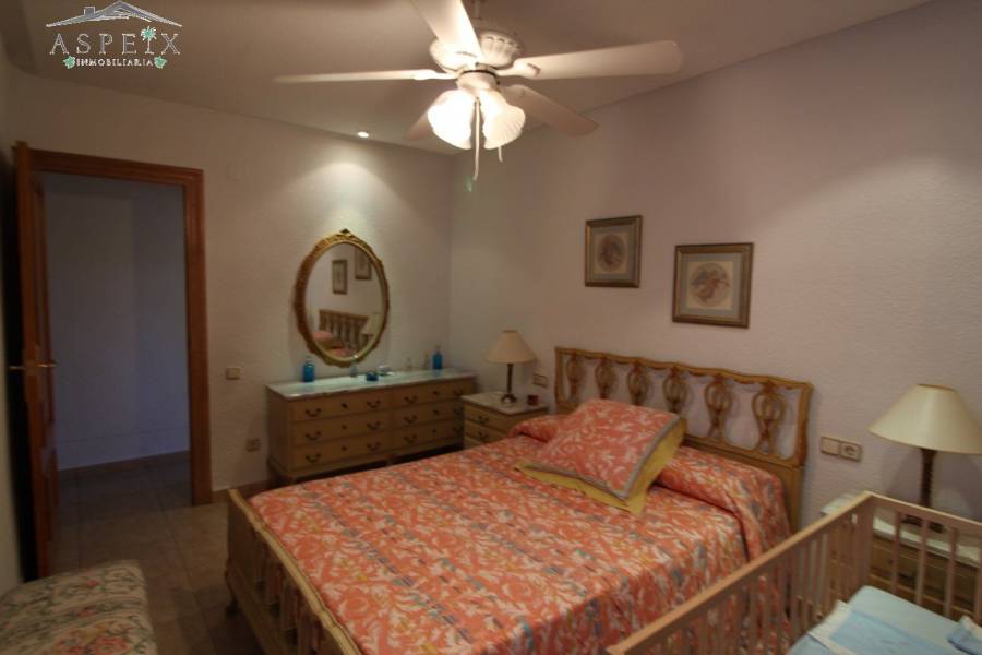 Re-sale - Country house - Elche