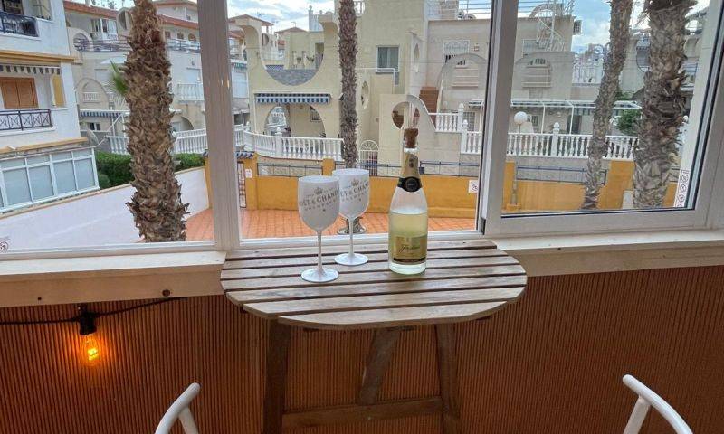 Re-sale - Apartment - Torrevieja - La Mata