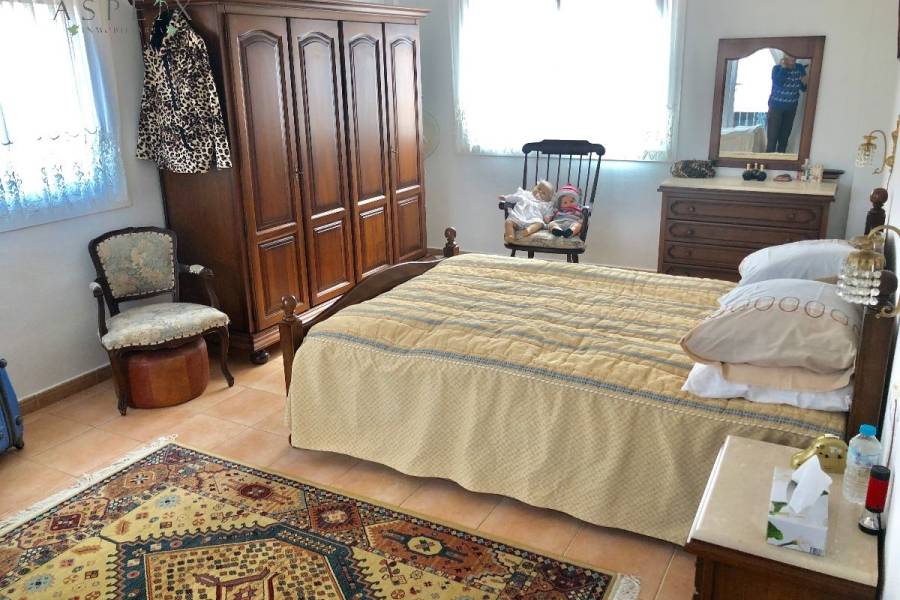 Re-sale - Country house - Aspe