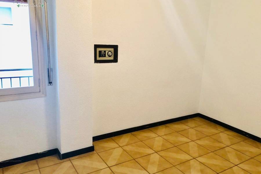 Re-sale - Apartment - Novelda - CENTRO