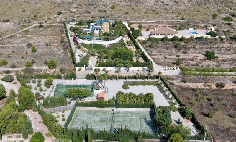 Re-sale - Villa - Hondon De Las Nieves