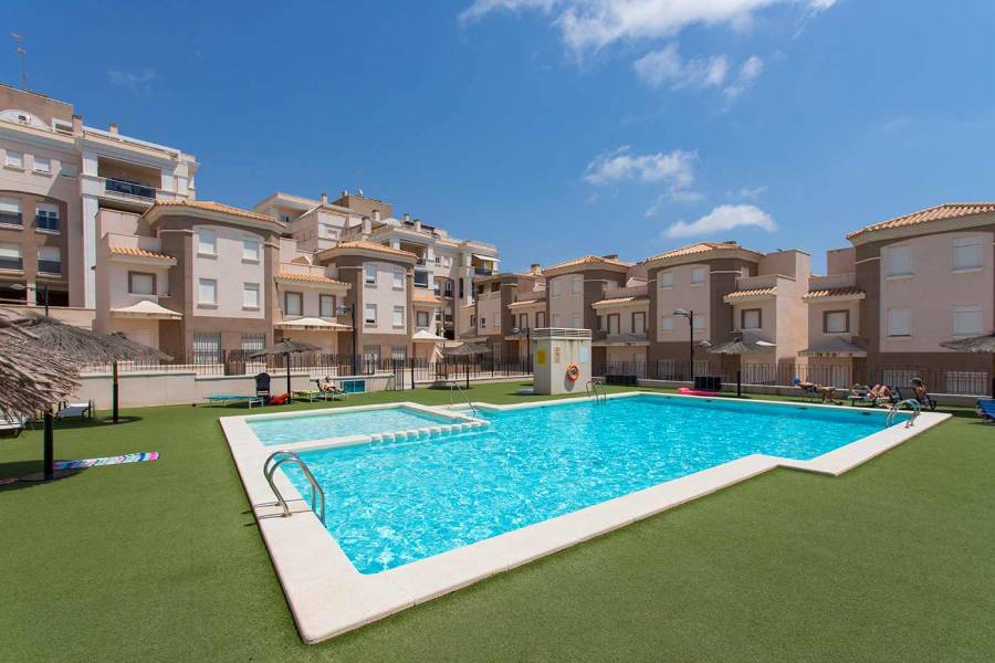 Re-sale - Townhouse - Santa Pola - Santiago Bernabeu