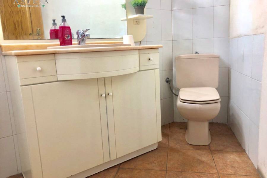 Re-sale - Villa - Novelda - CENTRO