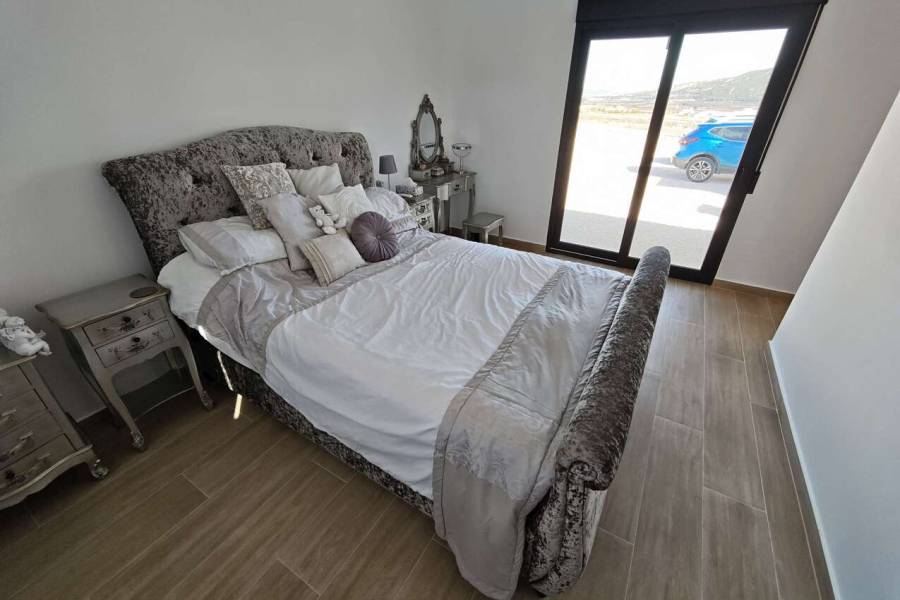 New Build - Country house - Pinoso