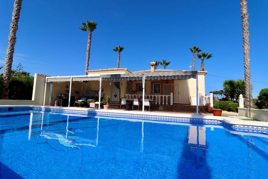 Re-sale - Country house - Orihuela