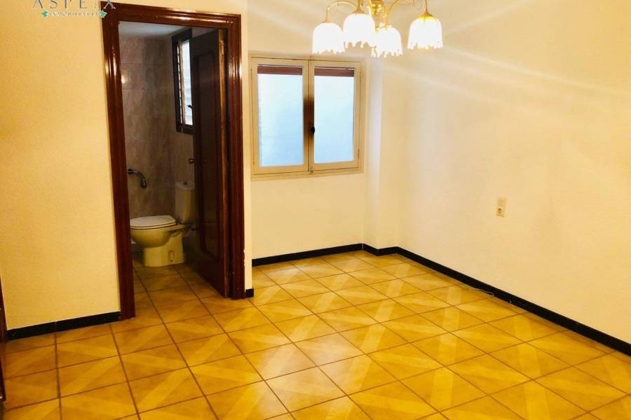 Re-sale - Apartment - Novelda - CENTRO