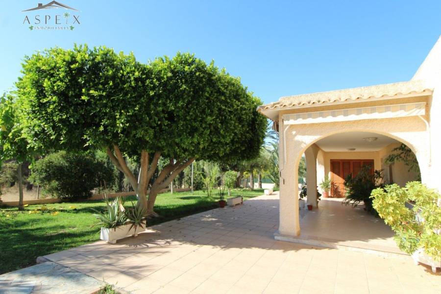 Re-sale - Country house - Elche