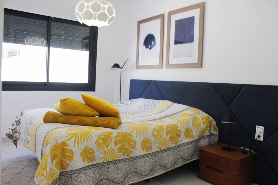 Re-sale - Apartment - Villamartin