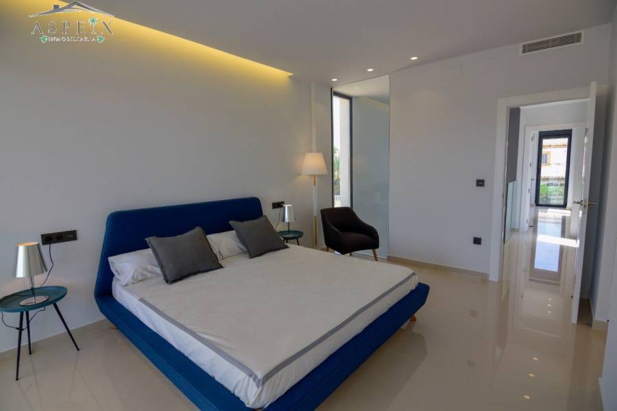 Re-sale - Villa - La Marina - El pinet