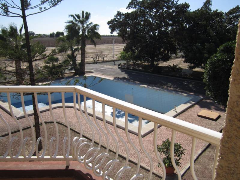 Re-sale - Villa - Elche