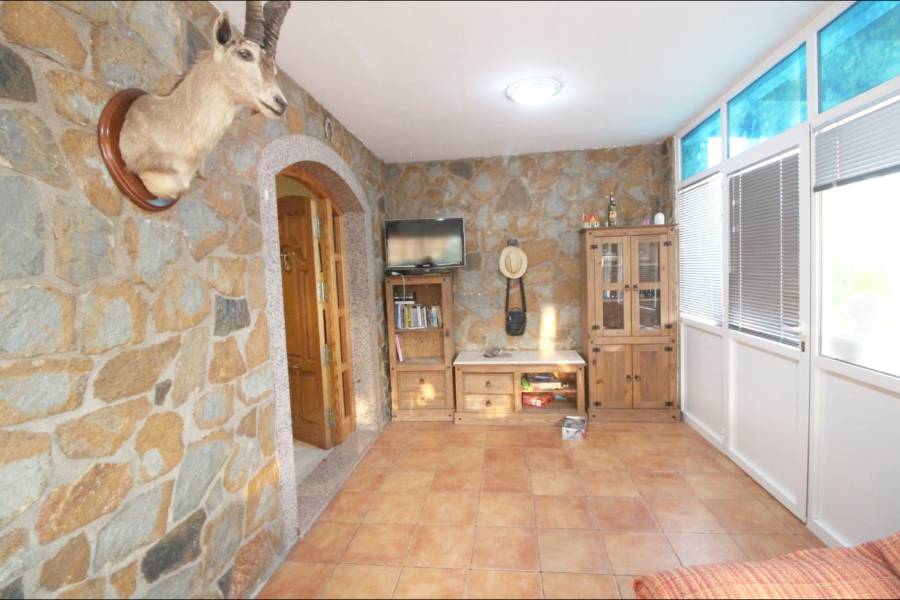 Re-sale - Country house - La Romana